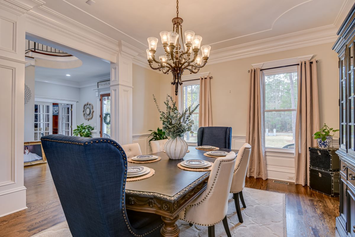 The Meadowlark Manor photo 13