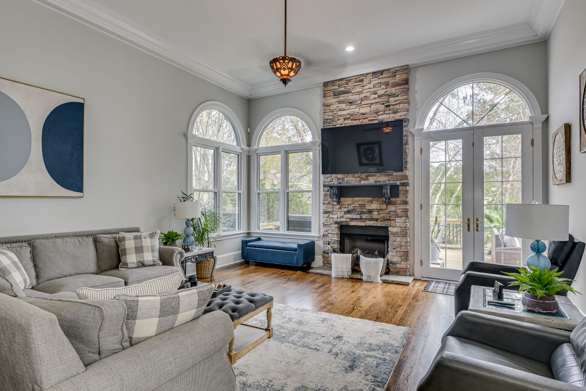 The Meadowlark Manor photo 15