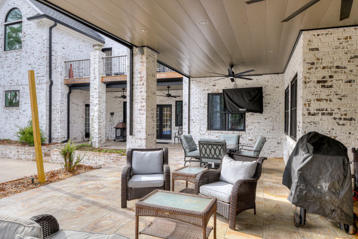 The Meadowlark Manor photo 29