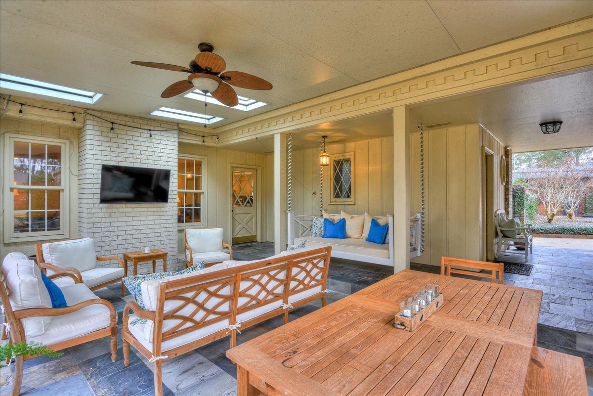 The Marigold Porch — Outdoor & pool