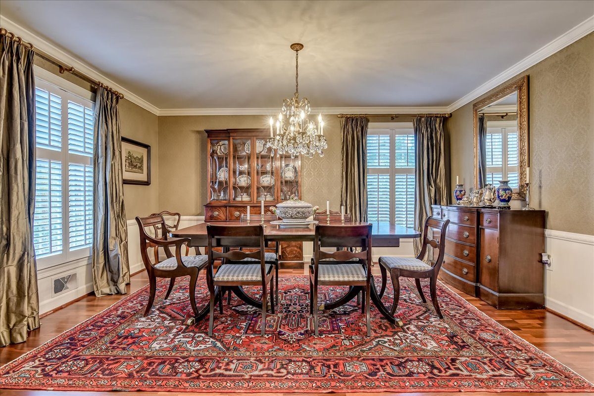 The Marigold Porch — Dining room