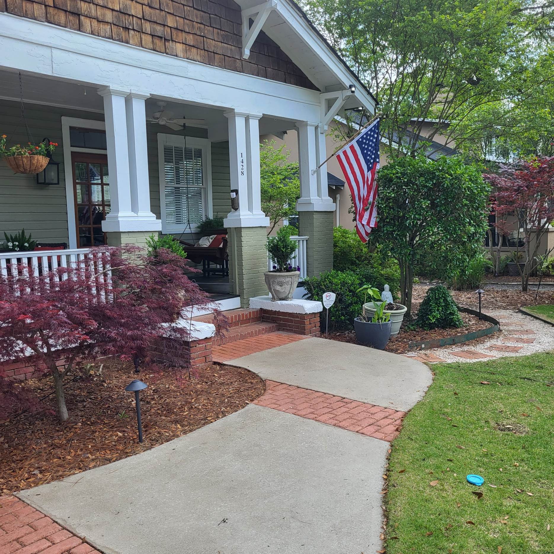 The Boxwood Roost — Summerville