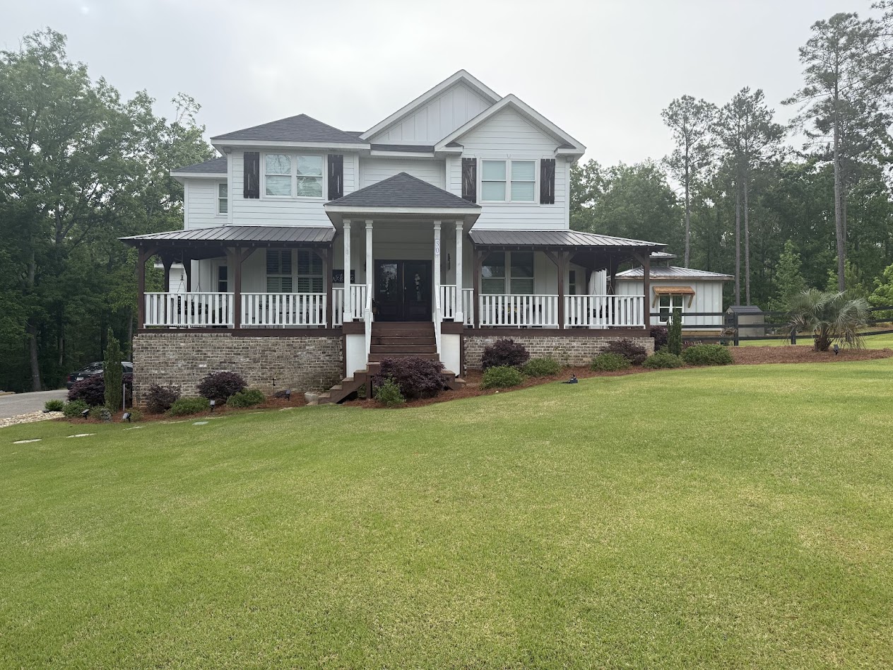 The Cedar Bungalow — Whispering Woods