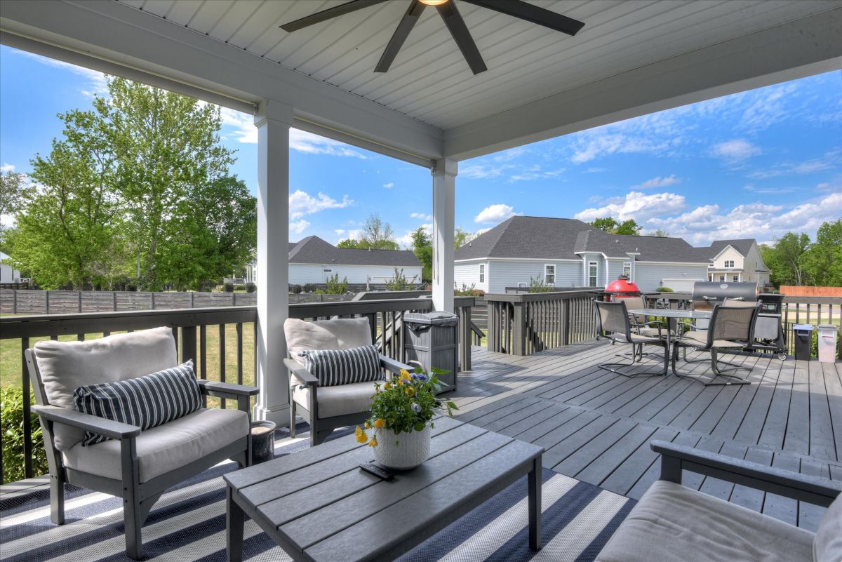 The Boxwood Porch photo 21