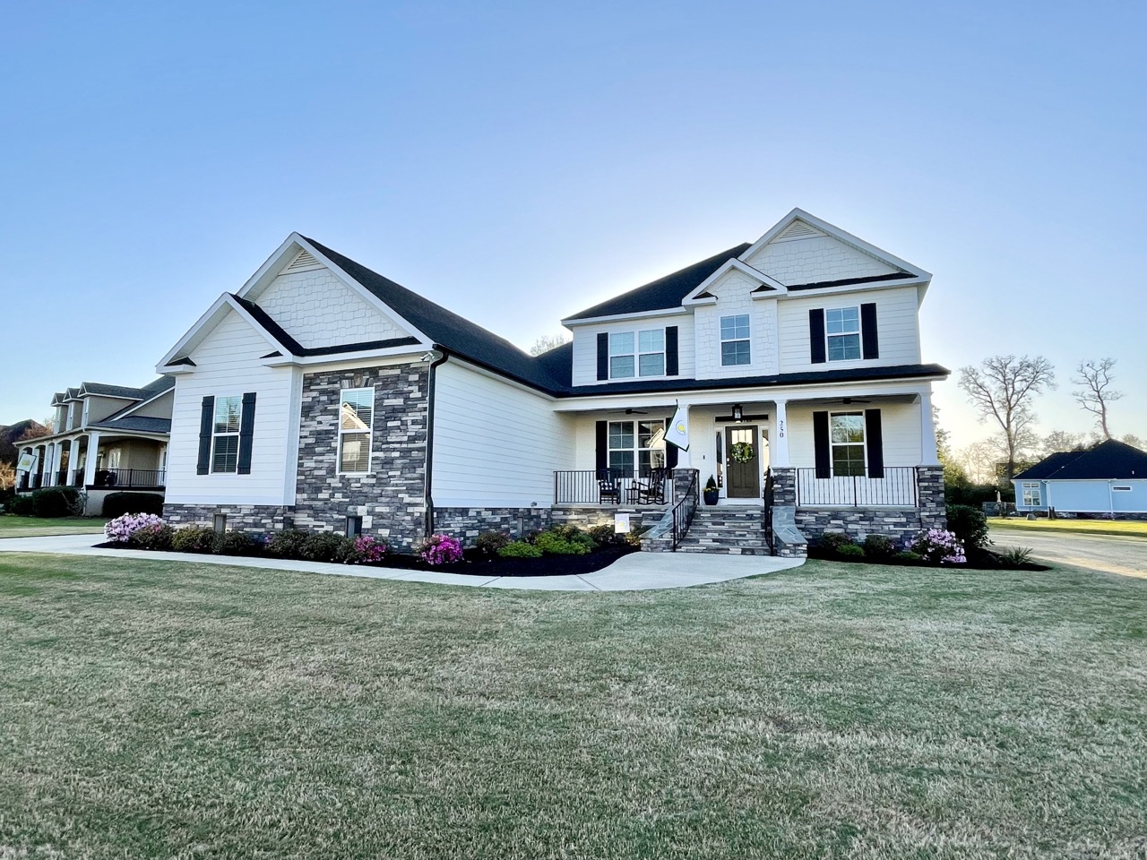 The Boxwood Porch photo 45