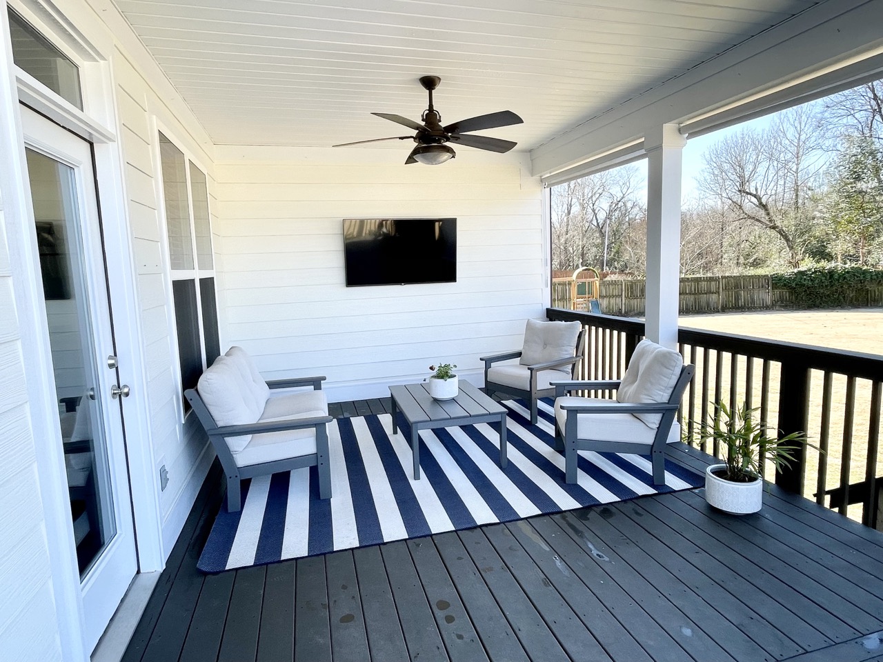 The Boxwood Porch photo 47