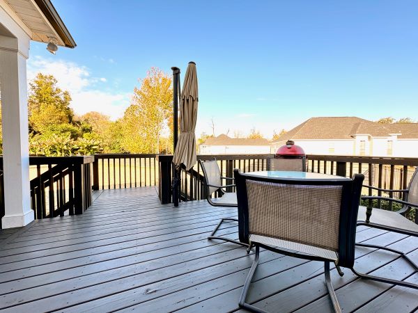 The Boxwood Porch photo 77