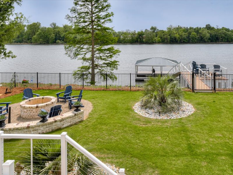 The Boxwood Hideaway photo 81