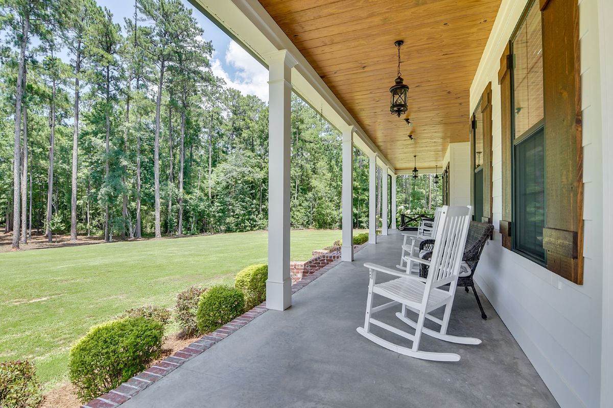 The Sourwood Cottage — Stand Alone