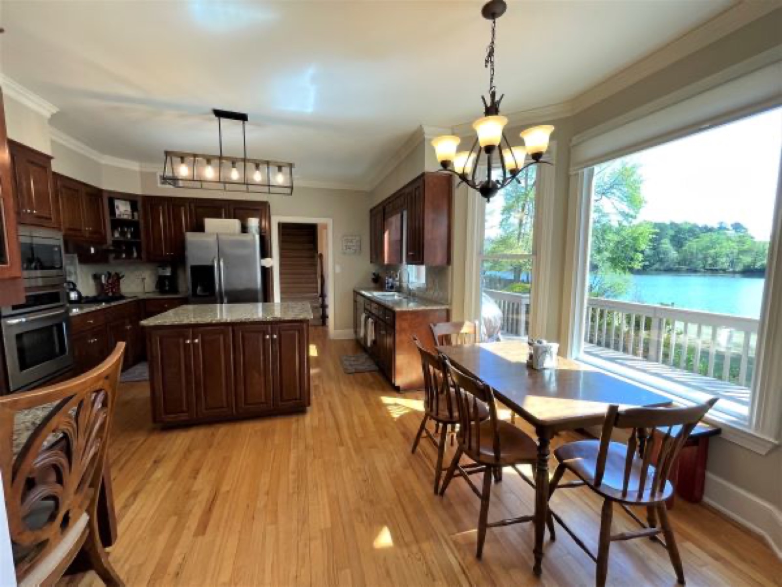 The Peachtree Place photo 16