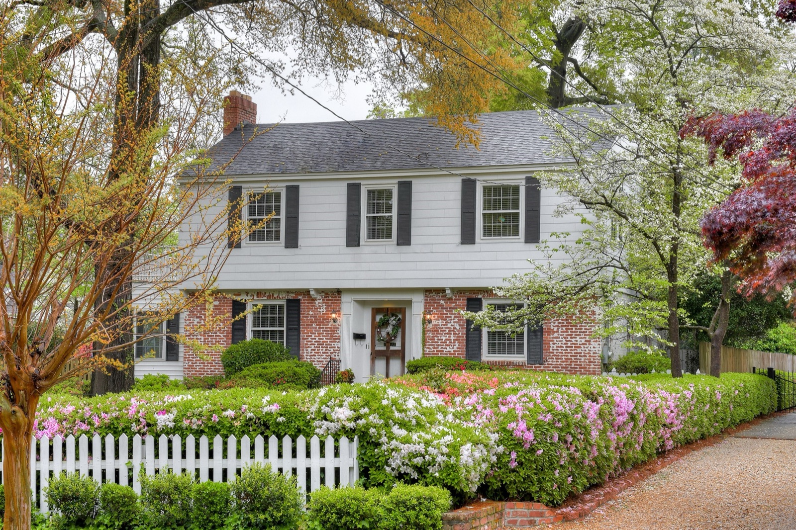 The Camellia Perch — Summerville