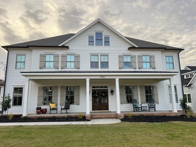 The Holly House — River Island