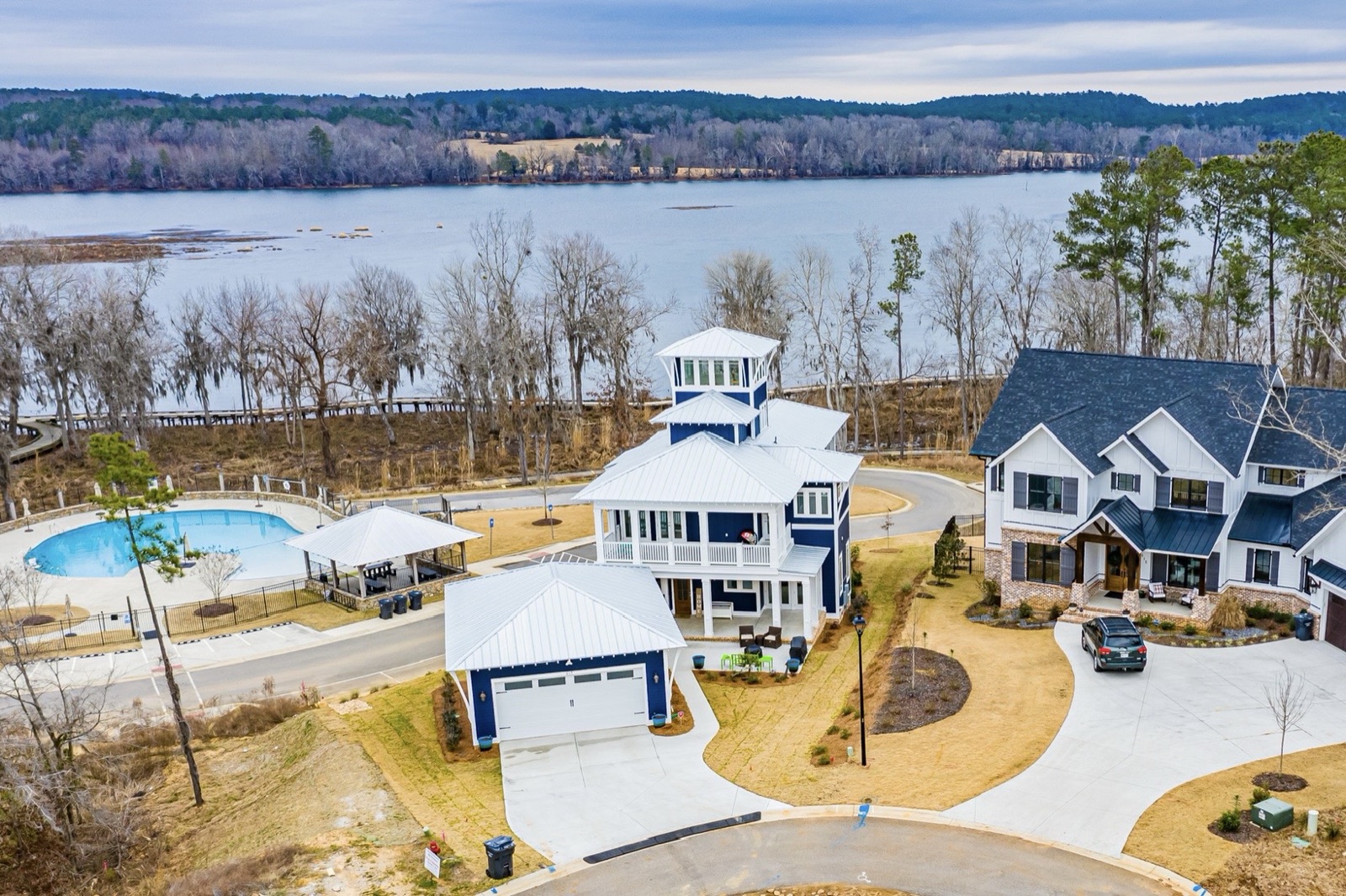 The Boxwood Lodge — River Island