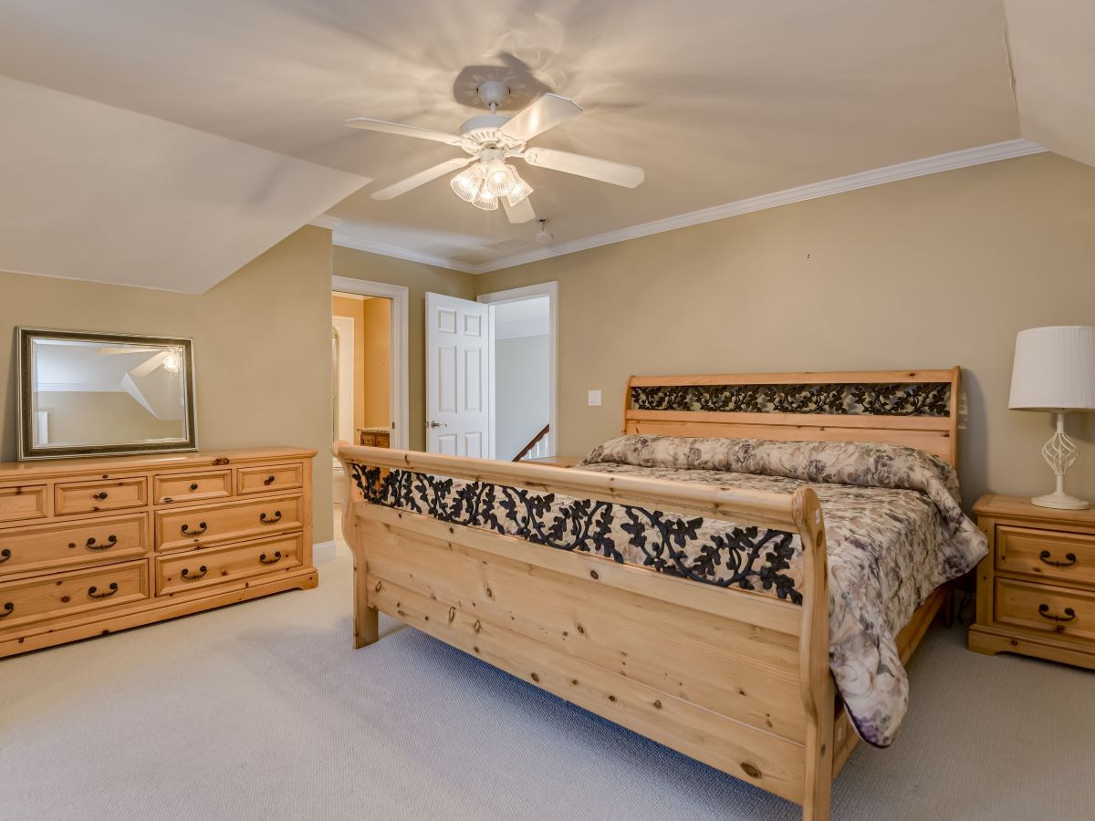 The Juniper Roost photo 10