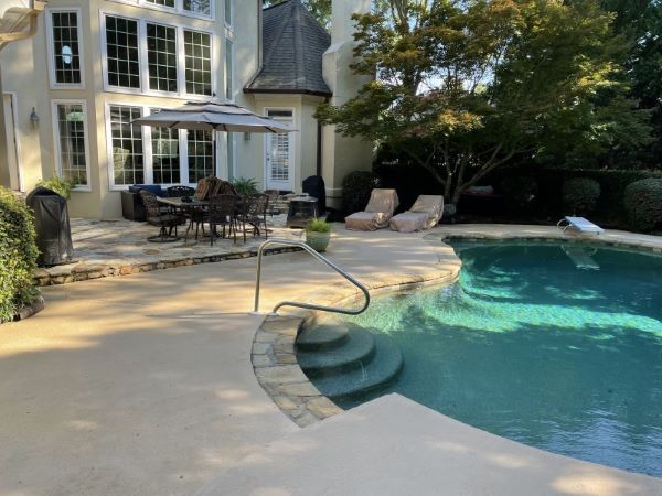 The Savannah Retreat — West Lake