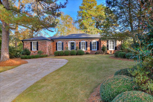 The Chestnut Haven — Country Club Hills