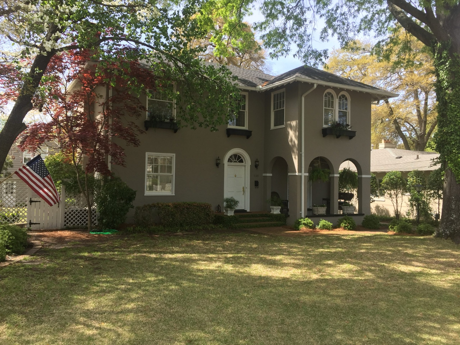 The Hawthorn Perch — Summerville