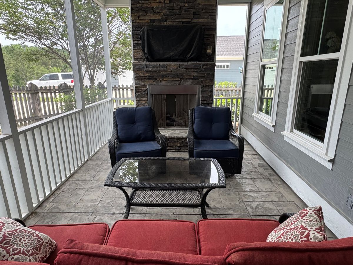 The Zinnia Place — River Island