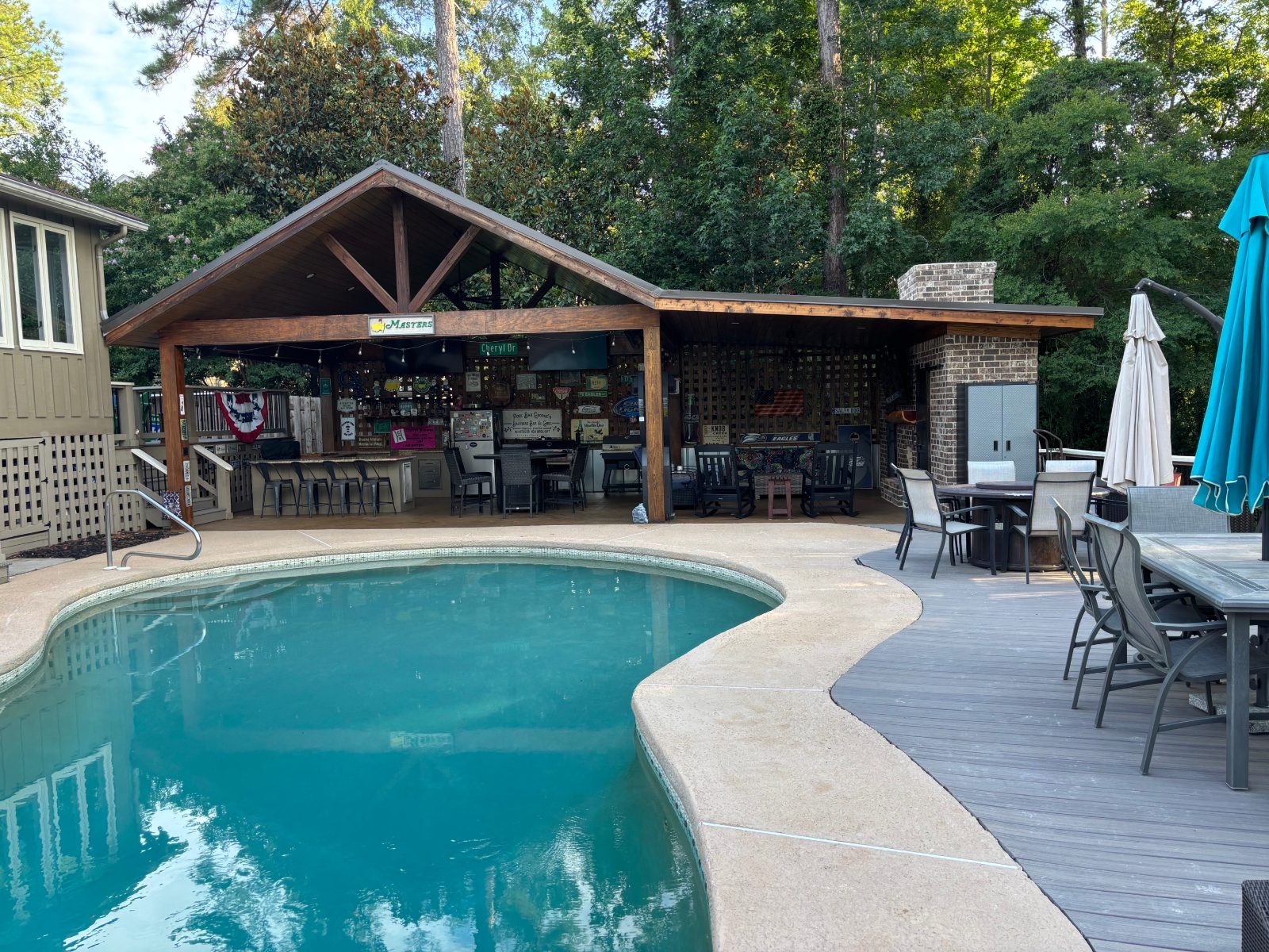 Ranch home in Westlake — Outdoor & pool