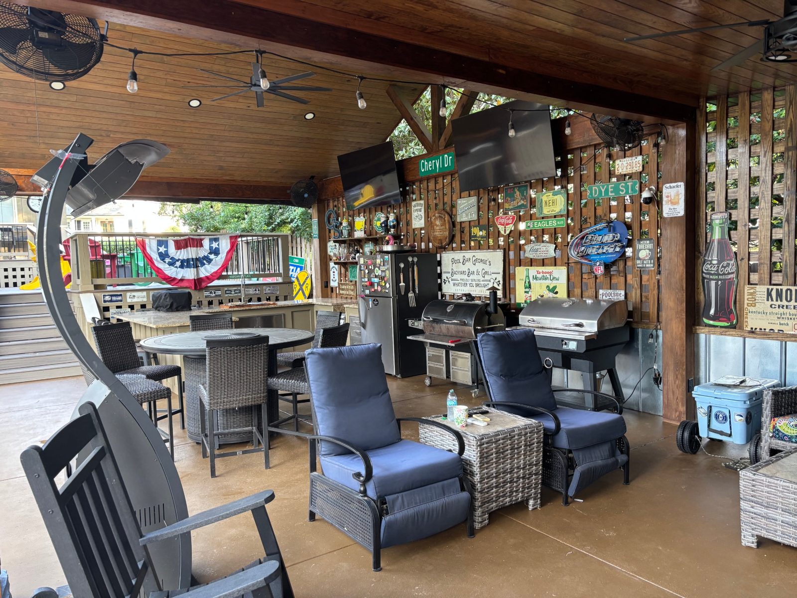 Ranch home in Westlake — Outdoor & pool