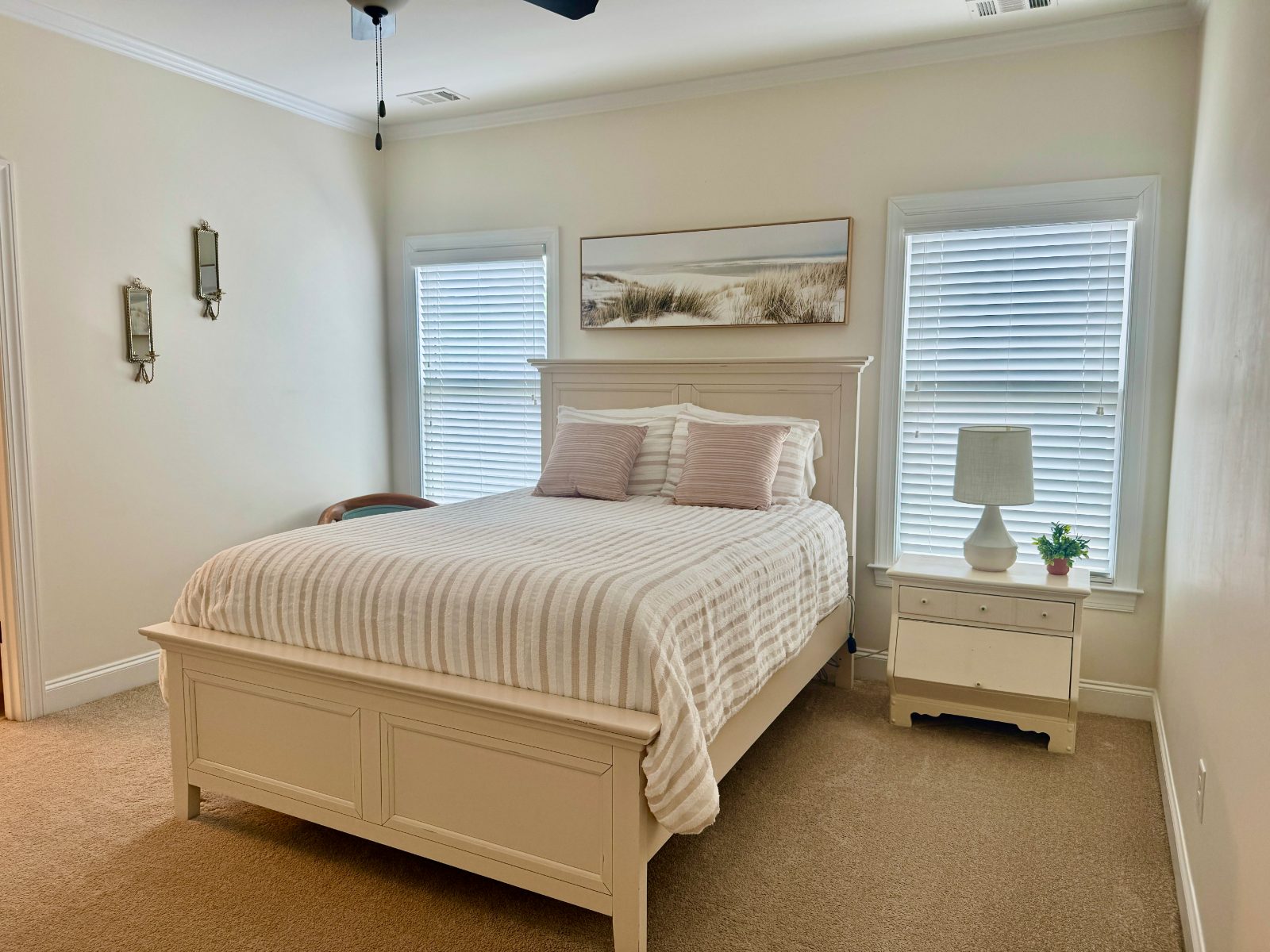 The Clover Commons — Bedroom 4 · Upstairs · Queen bed