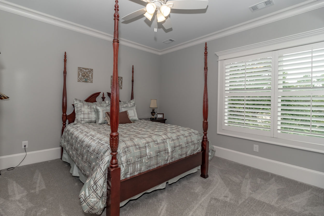 The Willow Manor photo 10