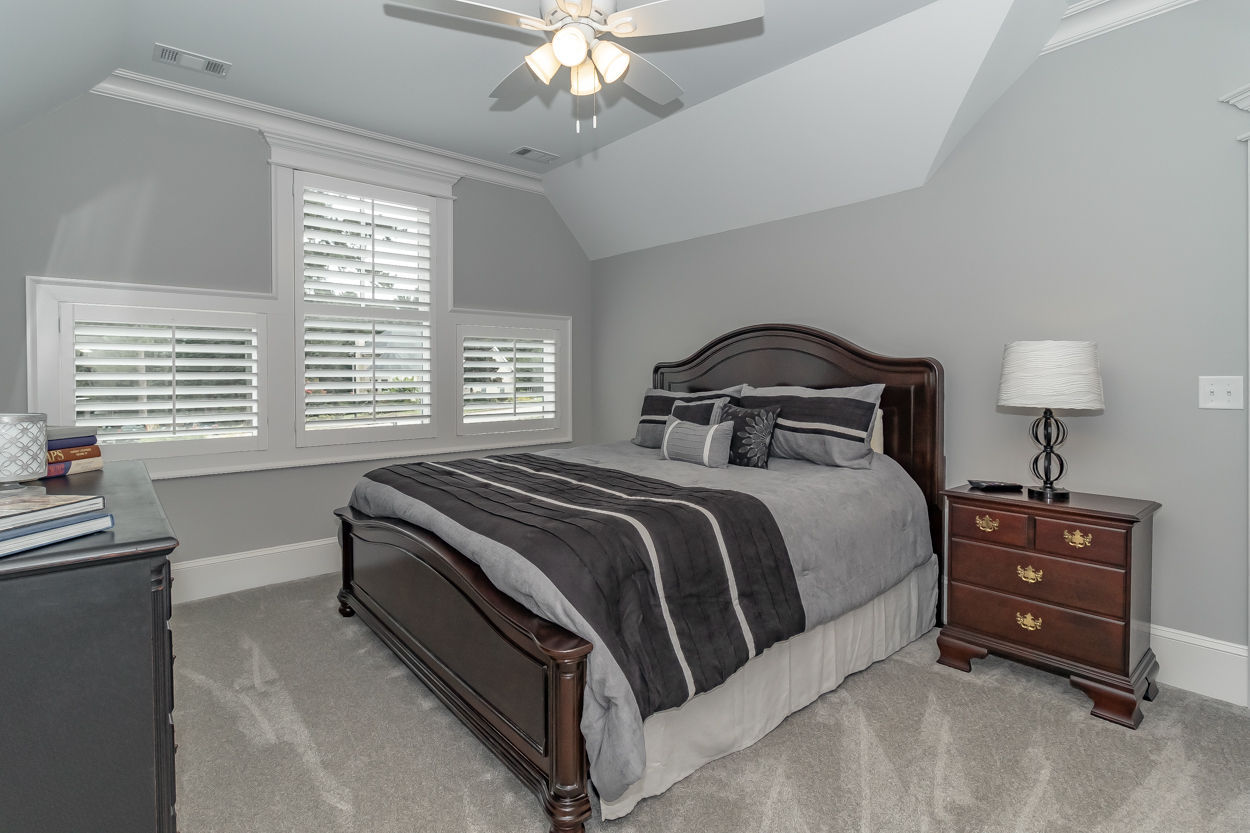 The Willow Manor photo 11