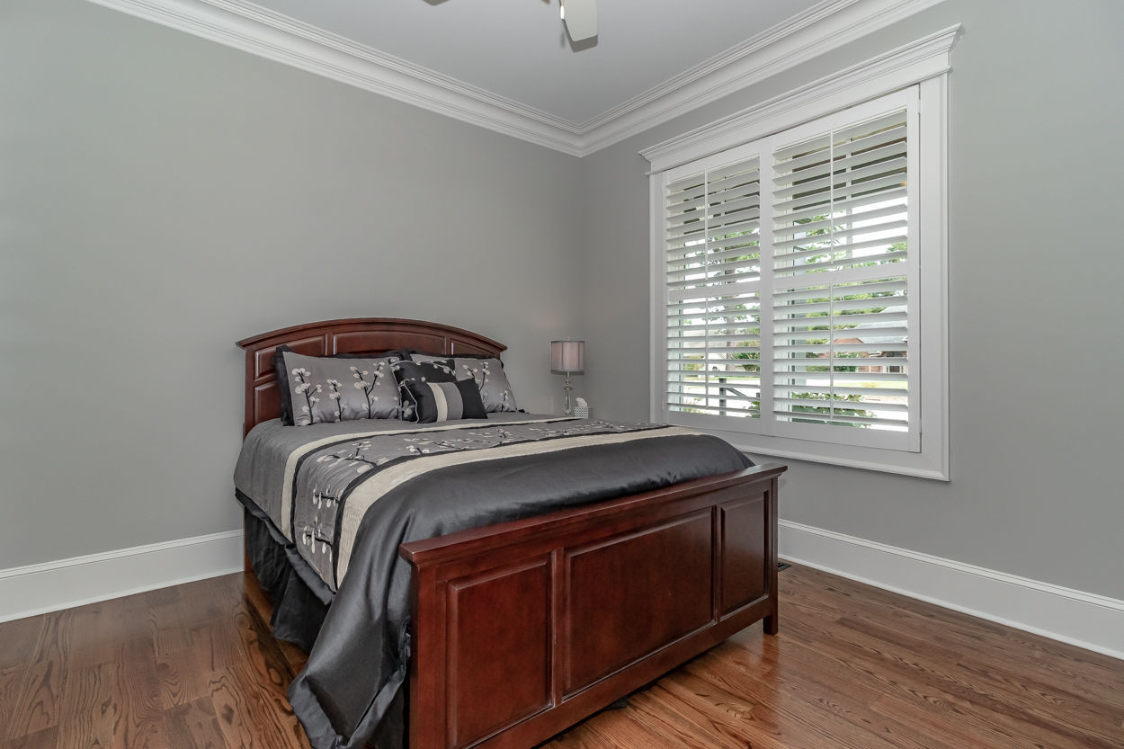 The Willow Manor photo 12