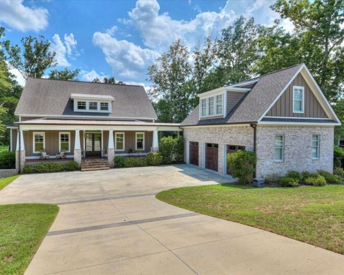 The Dogwood Hideaway — River Island