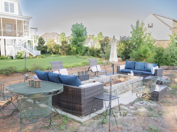 The Mulberry Hideaway — River North