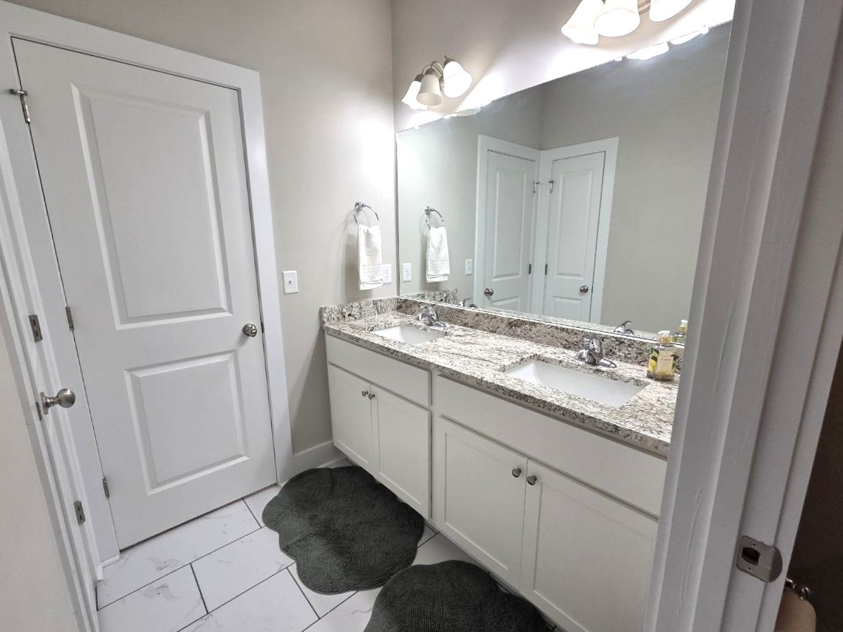 The Tupelo Bungalow photo 16