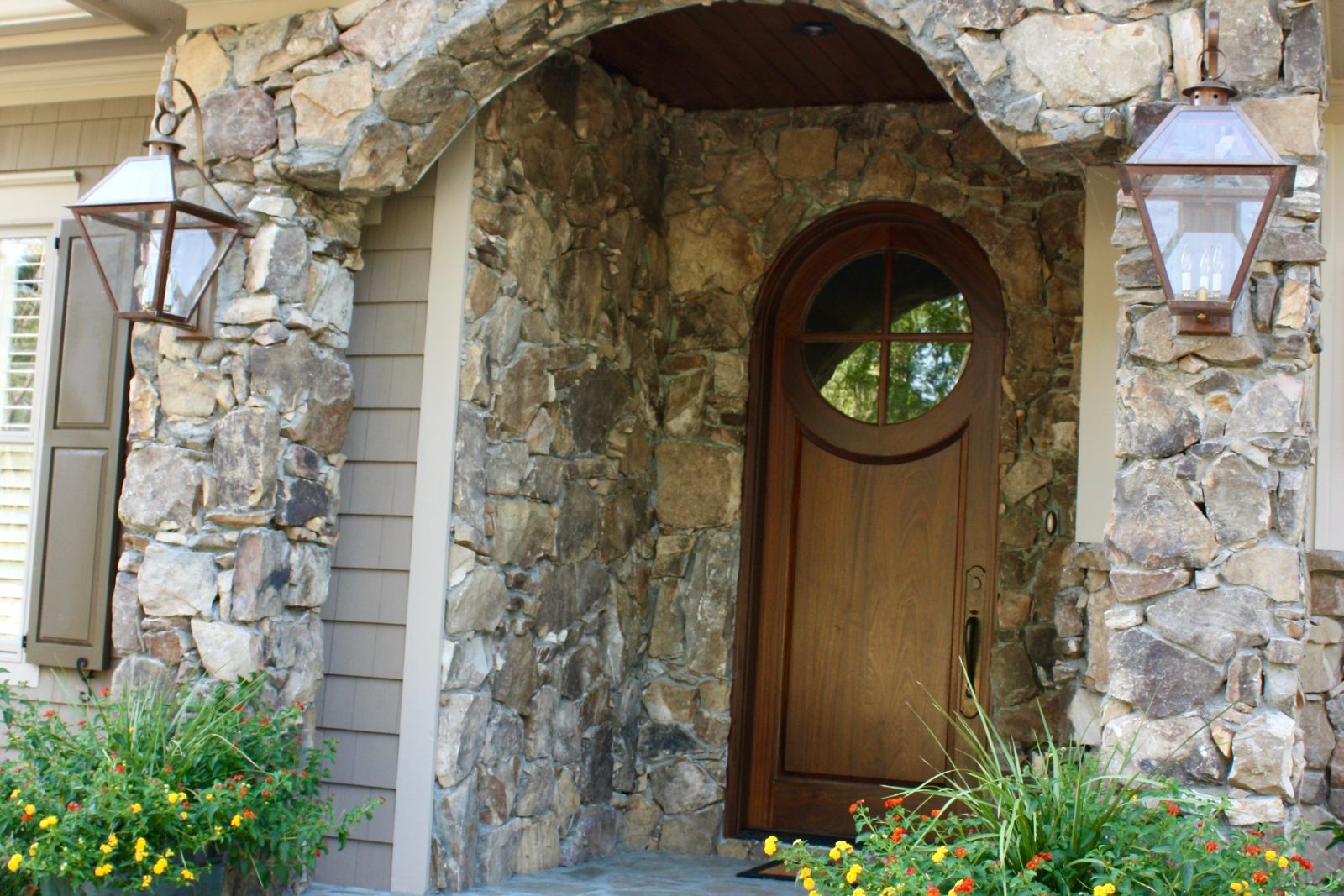 The Meadowlark Lodge — Entry