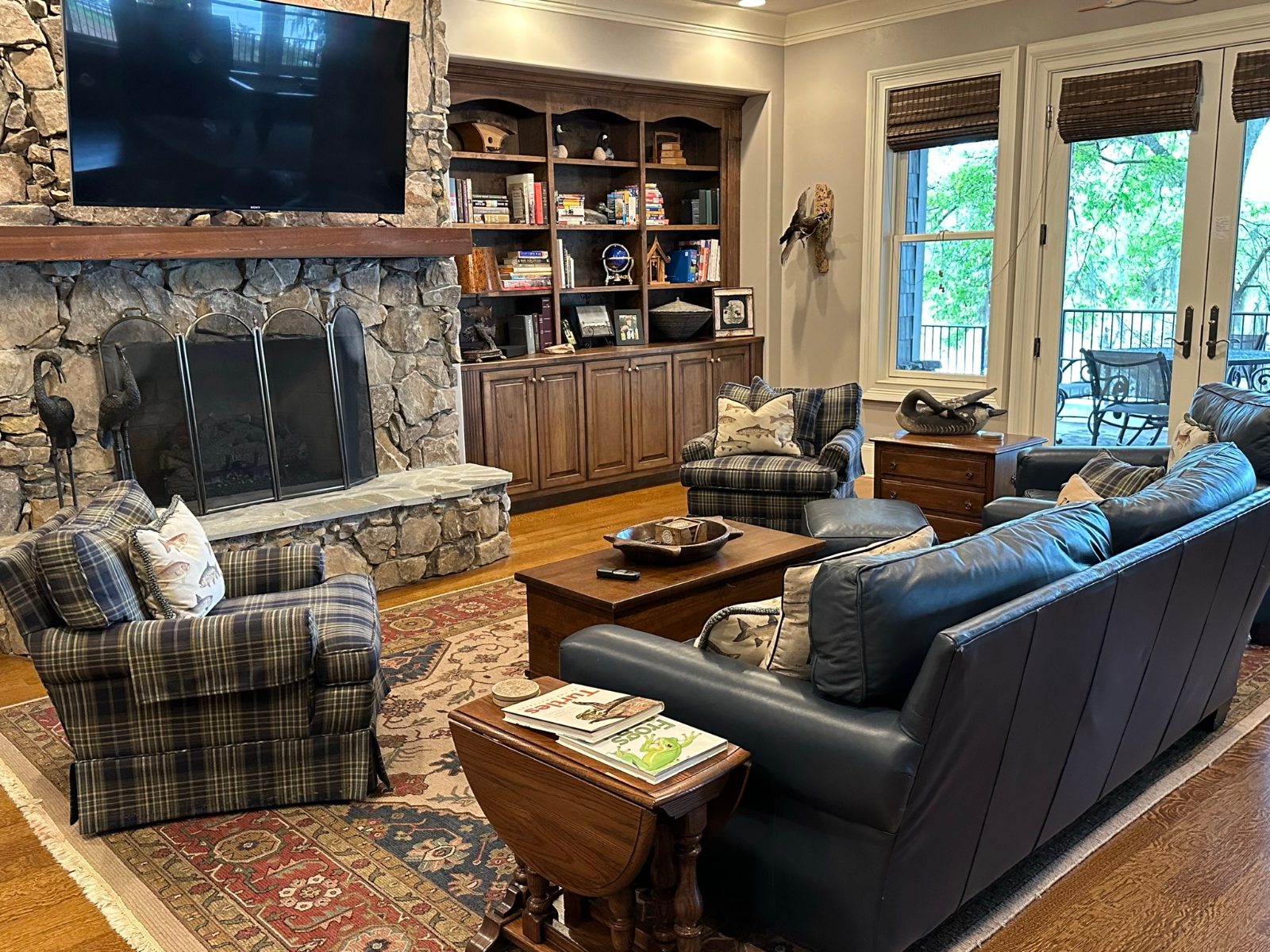 The Meadowlark Lodge — Living room