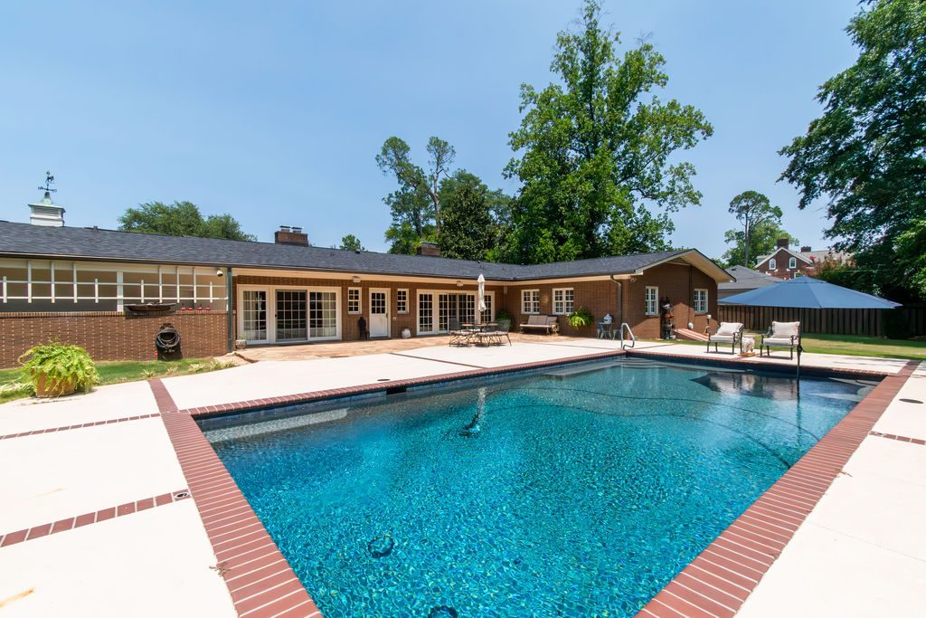 The Meadowlark Place — Outdoor & pool